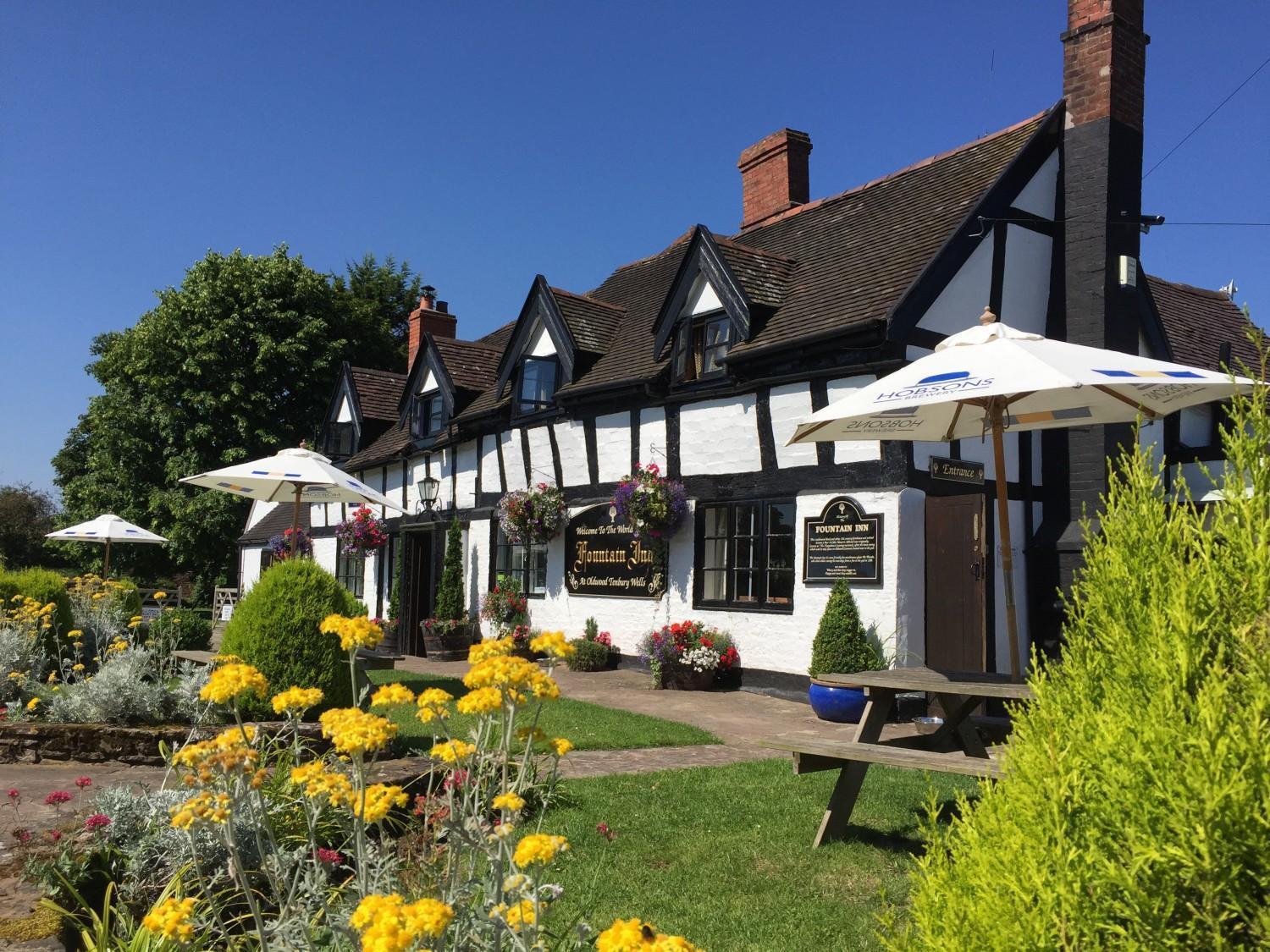 The Fountain Inn Tenbury Wells Exterior photo